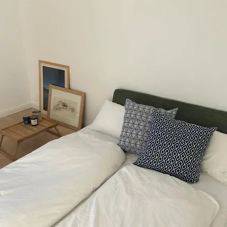Airy Central Flat For Business City Trips Messe شقة *