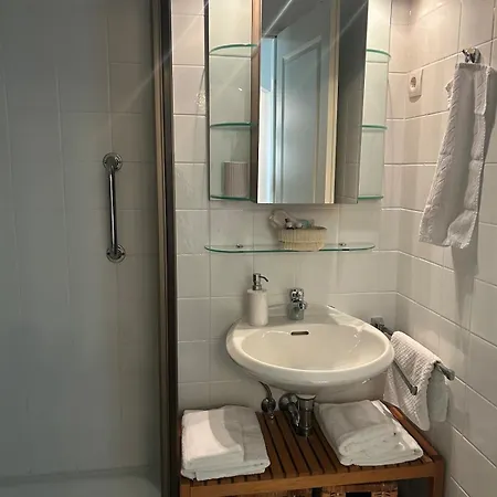 Airy Central Flat For Business City Trips Messe *